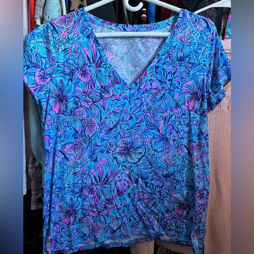 Lilly Pulitzer Meredith tshirt in Breakwater Blue Shells and Bells